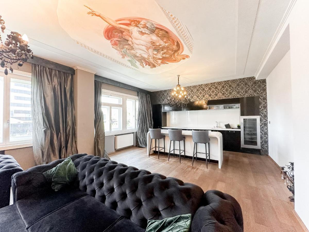 Premium Apt Kosice Center 3 Room 150M2 Hlavna Ulica Ngoại thất bức ảnh