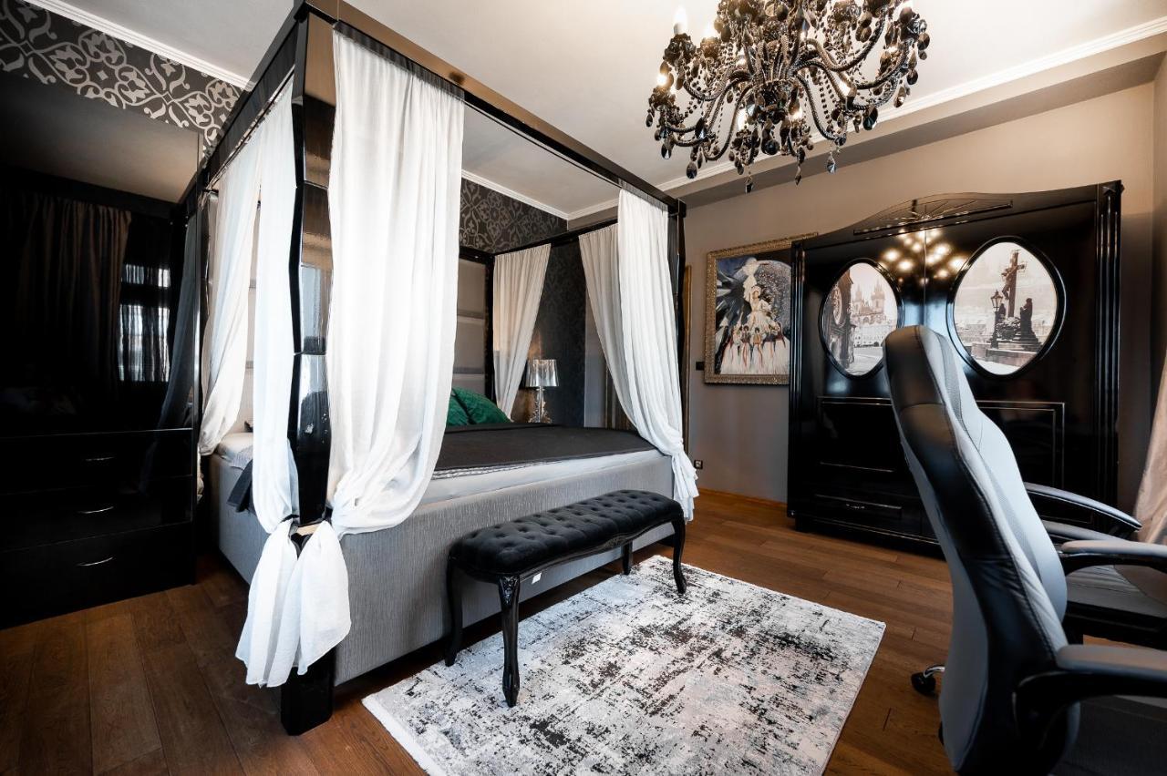 Premium Apt Kosice Center 3 Room 150M2 Hlavna Ulica Ngoại thất bức ảnh