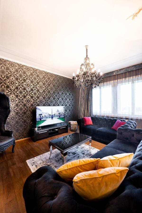 Premium Apt Kosice Center 3 Room 150M2 Hlavna Ulica Ngoại thất bức ảnh